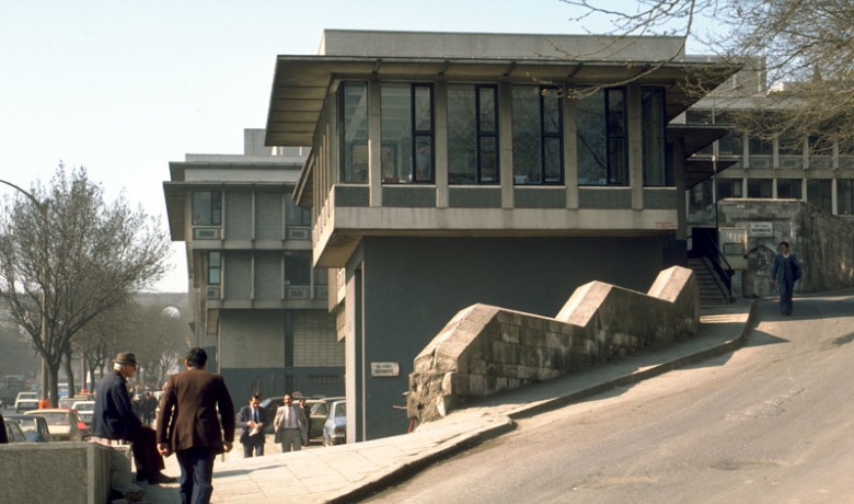 1986 Cycle Aga Khan Development Network